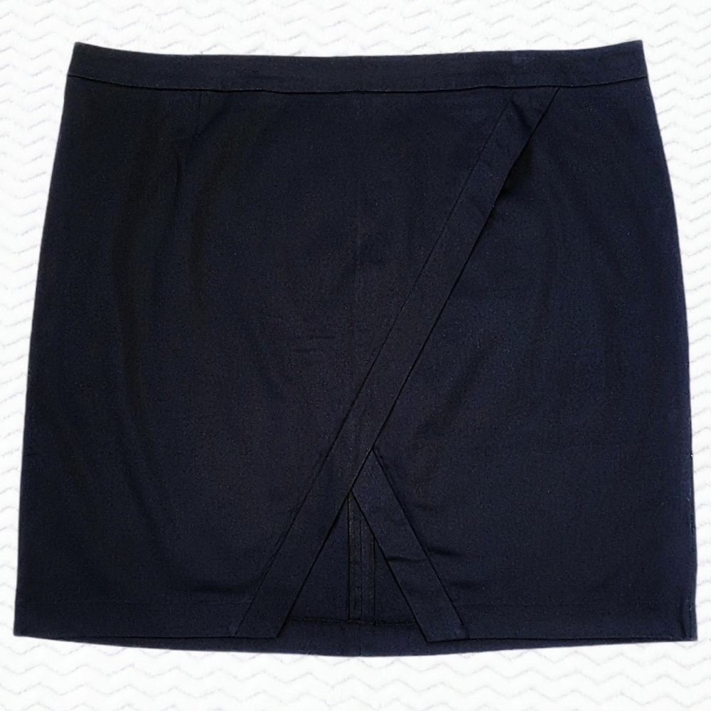 NWOT Jessica London Tulip Faux-Wrap Midi Skirt - Black